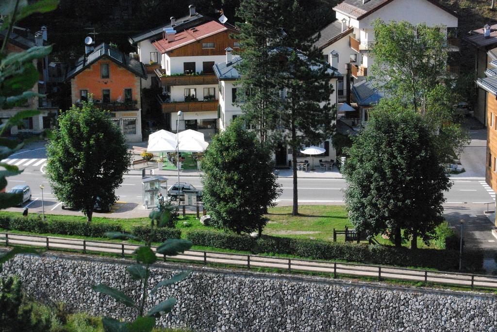 Locanda Tana De 'L Ors Val di Zoldo Luaran gambar